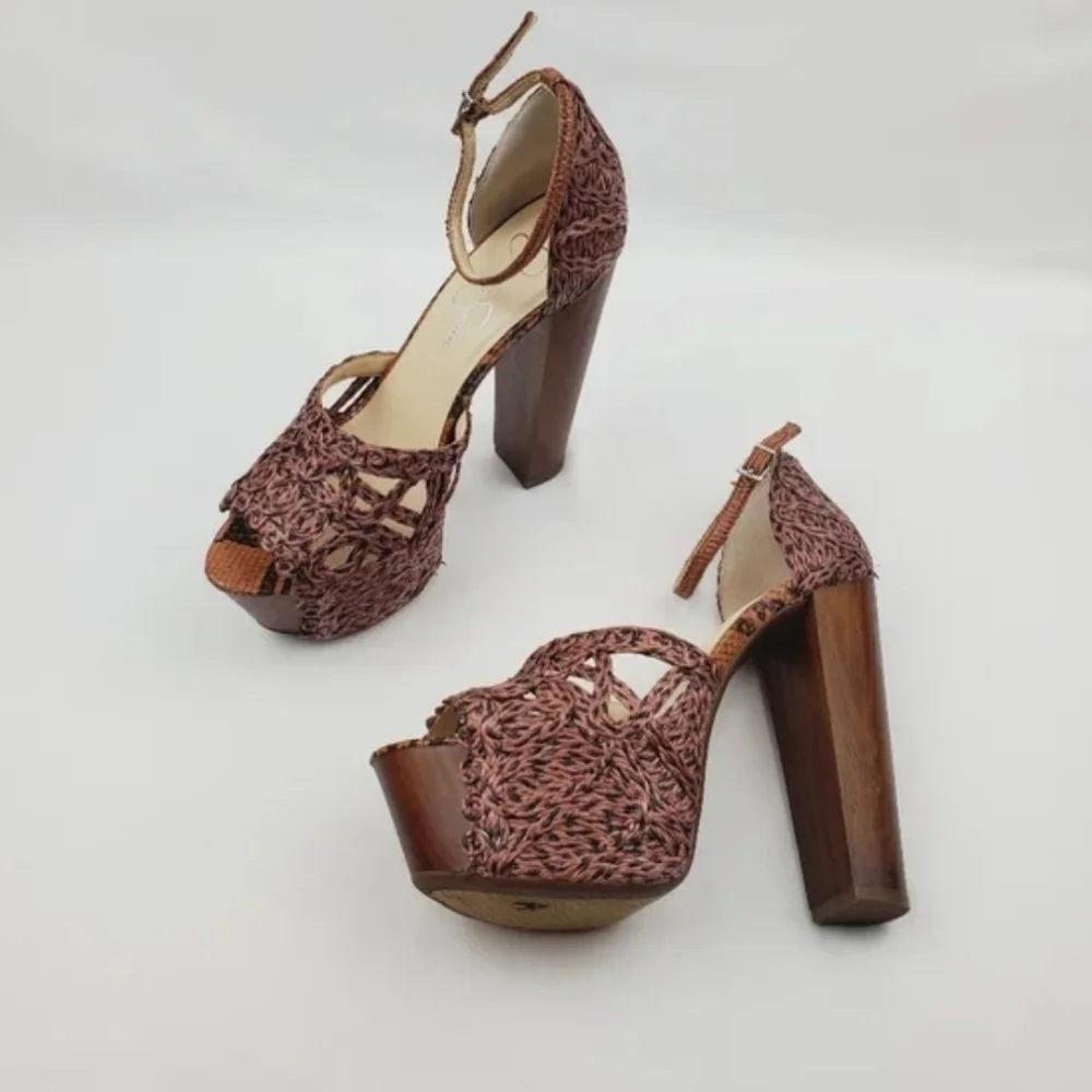 Jessica Simpson JSDessie platform Heel sandals